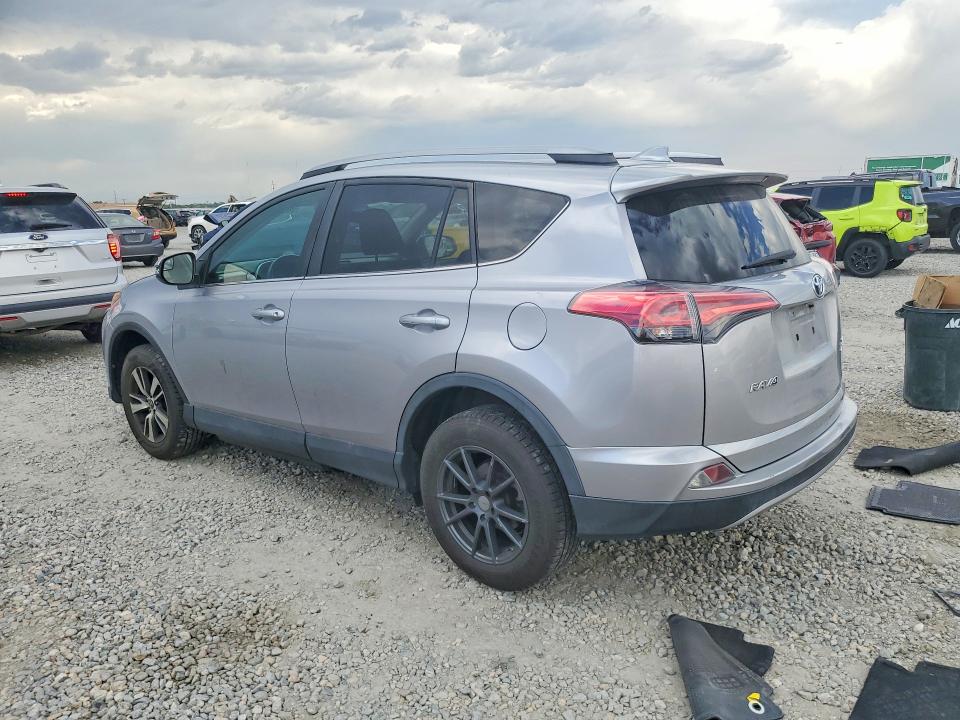 Photo 2 from auction – 2017 TOYOTA RAV4 with VIN 2T3RFREVXHW546150