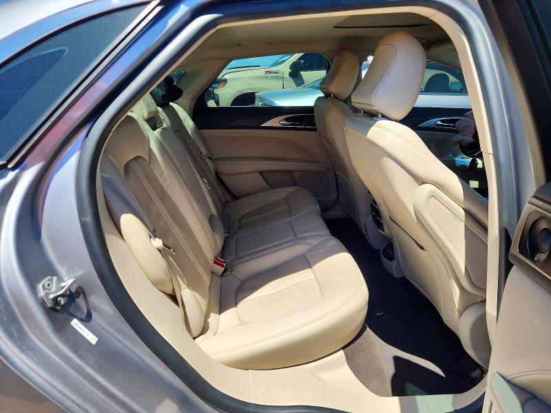 Photo 10 from auction – 2020 LINCOLN MKZ with VIN 3LN6L5E98LR611335