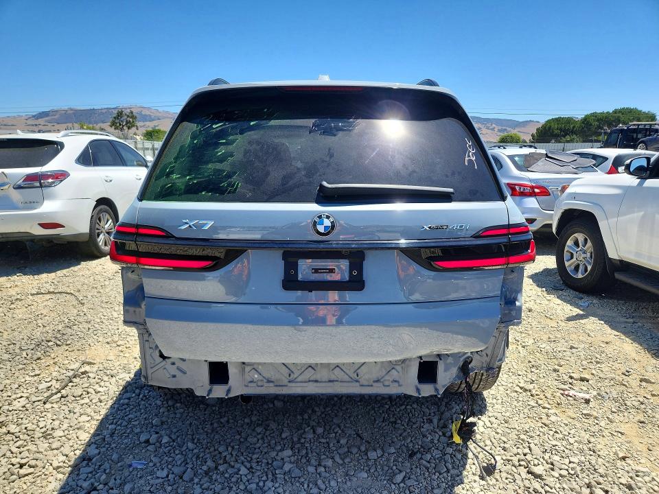 Foto 6 de la subasta – 2024 BMW X7 con VIN 5UX23EM07R9V41805