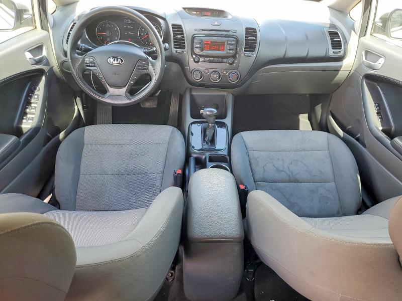 Photo 8 from auction – 2018 KIA FORTE with VIN 3KPFK4A75JE245831