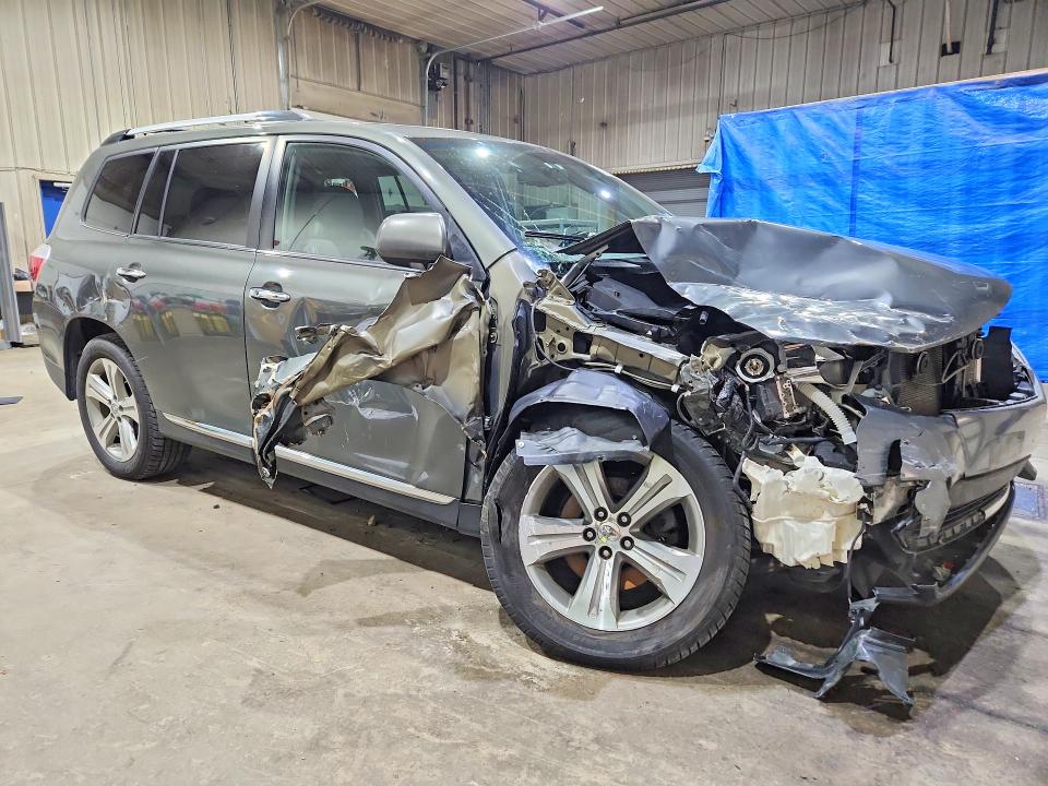 Photo 4 from auction – 2012 TOYOTA HIGHLANDER with VIN 5TDDK3EH4CS156653