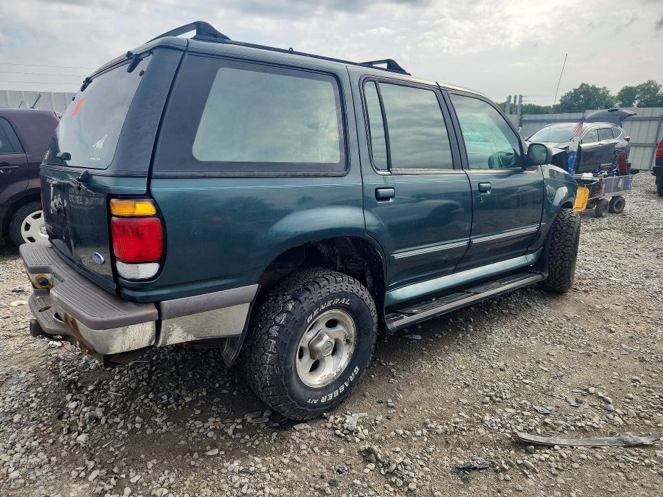 Photo 3 from auction – 1995 FORD EXPLORER with VIN 1FMDU34XXSUB92002