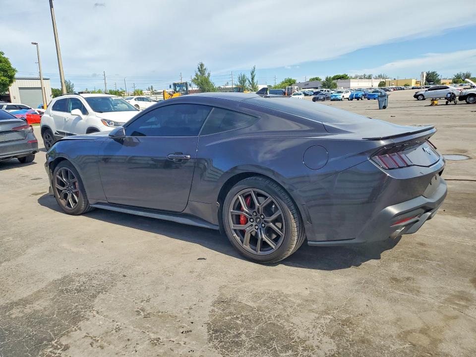 Photo 2 from auction – 2024 FORD MUSTANG with VIN 1FA6P8TH9R5131973