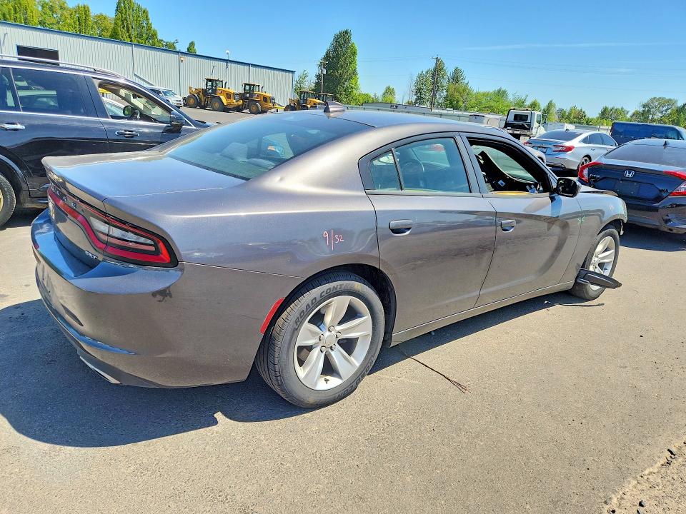 Photo 3 from auction – 2017 DODGE CHARGER with VIN 2C3CDXHG4HH563477