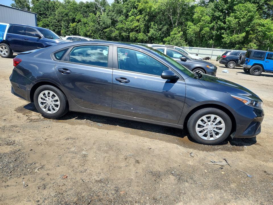 Photo 4 from auction – 2022 KIA FORTE with VIN 3KPF24AD3NE503596