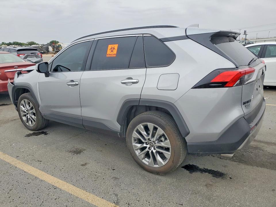 Photo 2 from auction – 2022 TOYOTA RAV4 with VIN 2T3N1RFV3NW324539