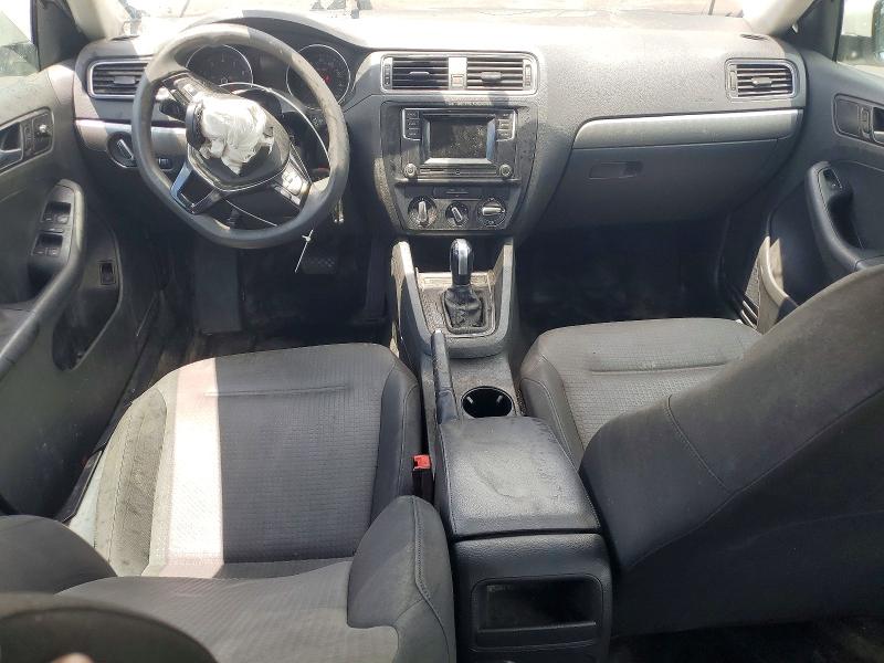 Photo 8 from auction – 2017 VOLKSWAGEN JETTA with VIN 3VW2B7AJ6HM225595