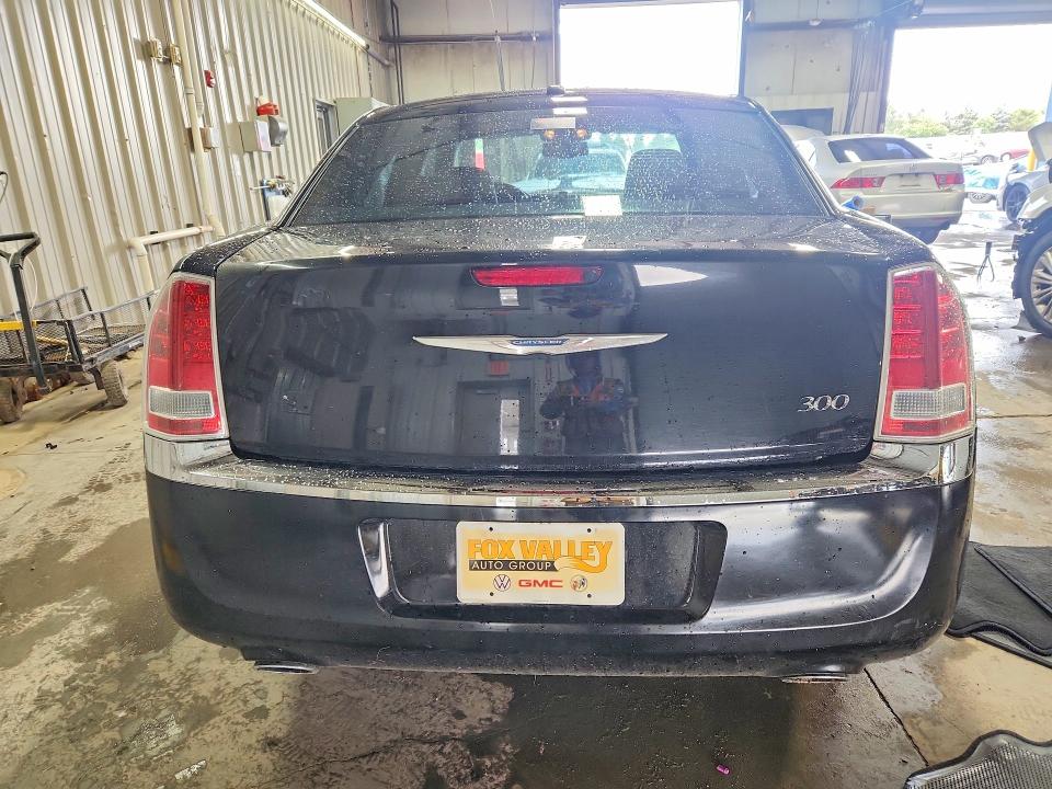 Photo 6 from auction – 2012 CHRYSLER 300 with VIN 2C3CCAAG3CH104783