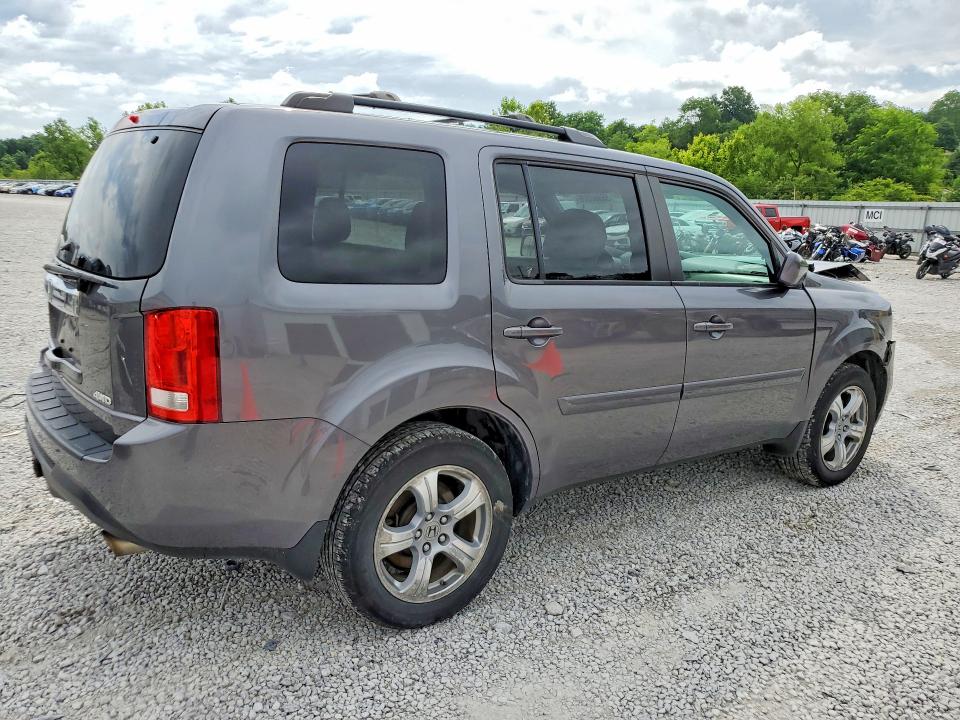 Photo 3 from auction – 2015 HONDA PILOT with VIN 5FNYF4H41FB002253