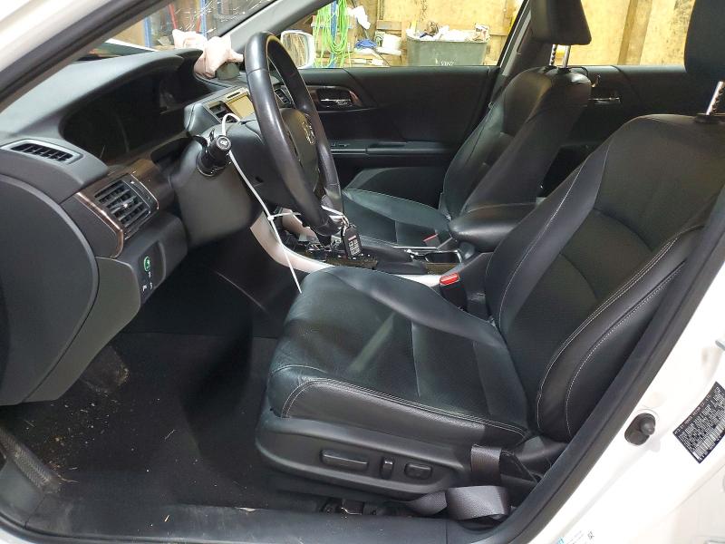Photo 7 from auction – 2017 HONDA ACCORD with VIN JHMCR6F74HC005852