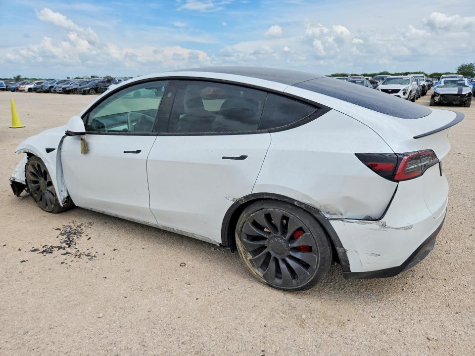 Photo 2 from auction – 2024 TESLA MODEL Y with VIN 7SAYGDEF7RA320109