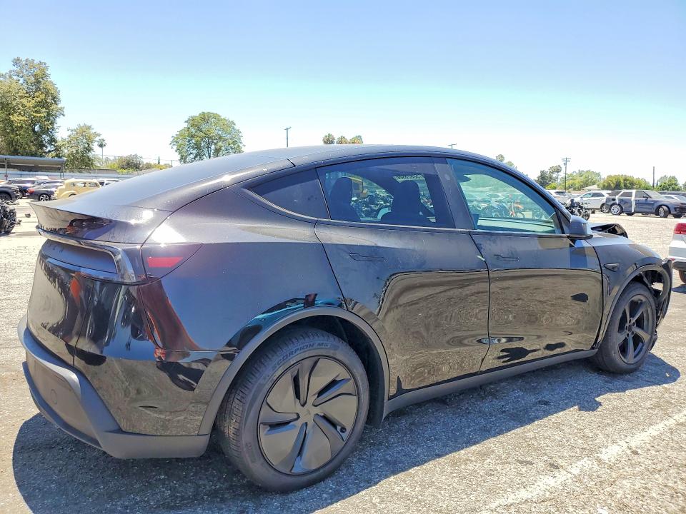 Photo 3 from auction – 2026 TESLA MODEL Y with VIN 7SAYGDEDXTF589035