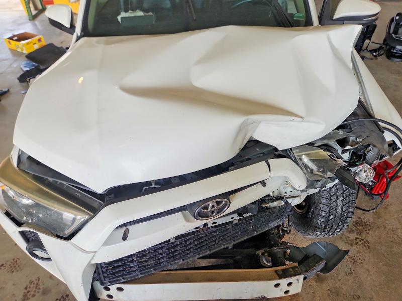 Photo 11 from auction – 2014 TOYOTA 4RUNNER with VIN JTEBU5JR3E5171127