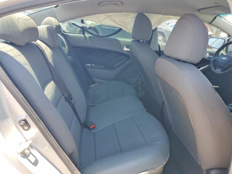 Photo 10 from auction – 2017 KIA FORTE with VIN 3KPFK4A75HE141771