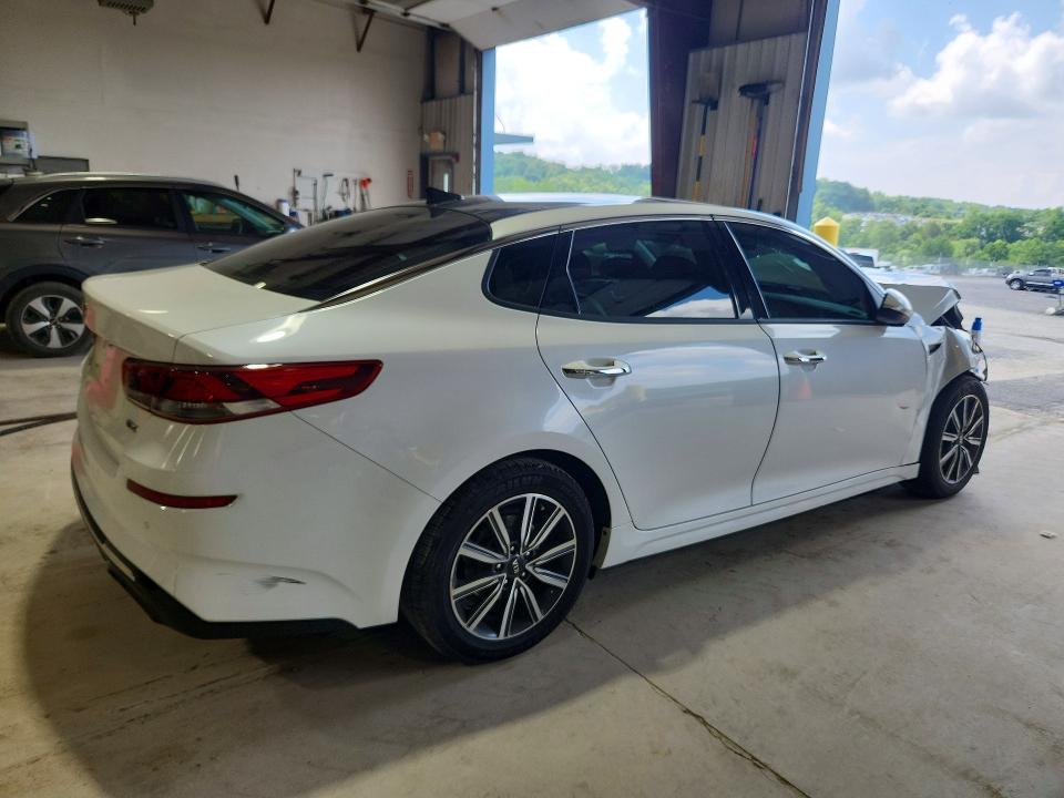 Photo 3 from auction – 2019 KIA OPTIMA with VIN 5XXGU4L14KG328246