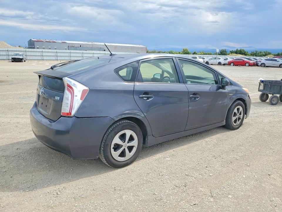Zdjęcie 3 z aukcji – 2012 TOYOTA PRIUS z VIN JTDKN3DU8C5434618