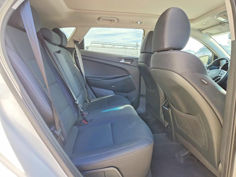 Photo 11 from auction – 2019 HYUNDAI TUCSON with VIN KM8J3CAL3KU962256