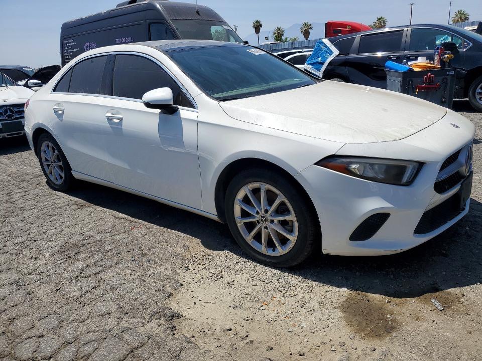 Photo 4 from auction – 2019 MERCEDES-BENZ A with VIN WDD3G4FB6KW019697