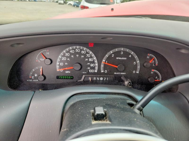 Photo 9 from auction – 2000 FORD F150 with VIN 1FTRX07L9YKA27619