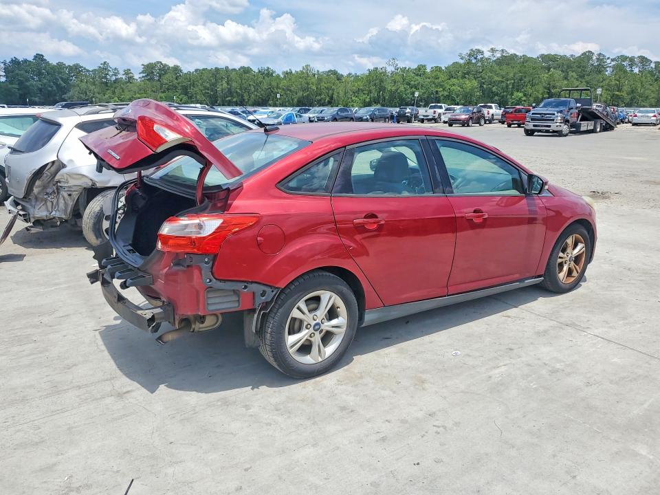 Photo 3 from auction – 2013 FORD FOCUS with VIN 1FADP3F22DL167543