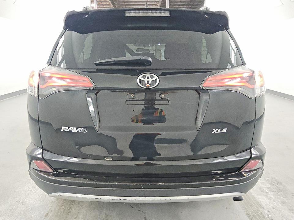 Photo 6 from auction – 2016 TOYOTA RAV4 with VIN 2T3WFREV9GW278001