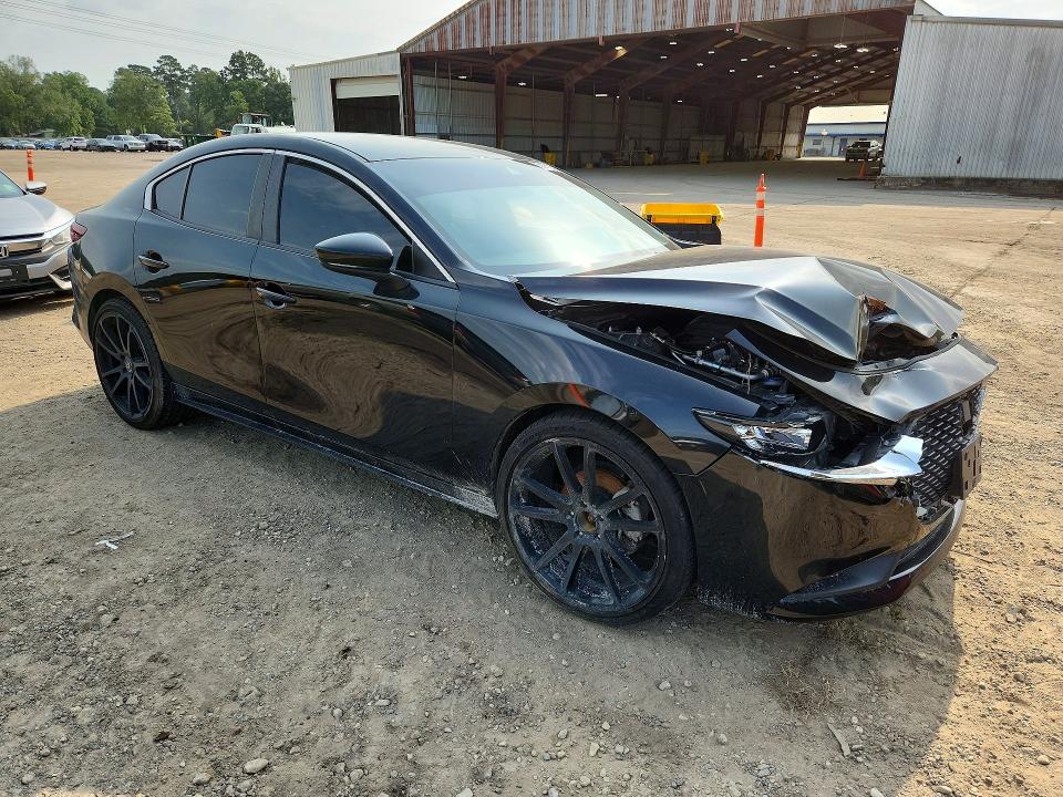 Photo 4 from auction – 2021 MAZDA 3 with VIN JM1BPABL4M1338549