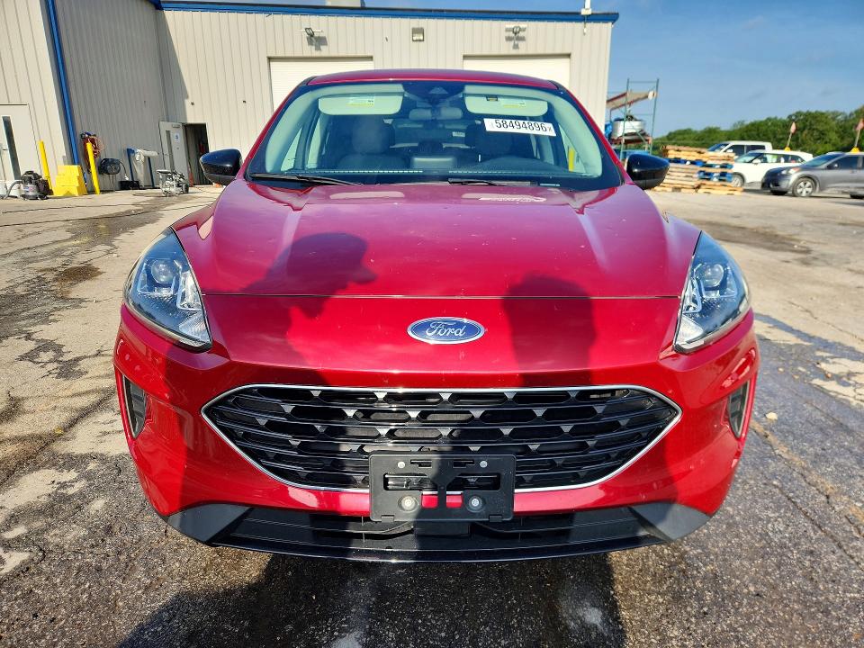 Photo 5 from auction – 2022 FORD ESCAPE with VIN 1FMCU0G65NUA34894