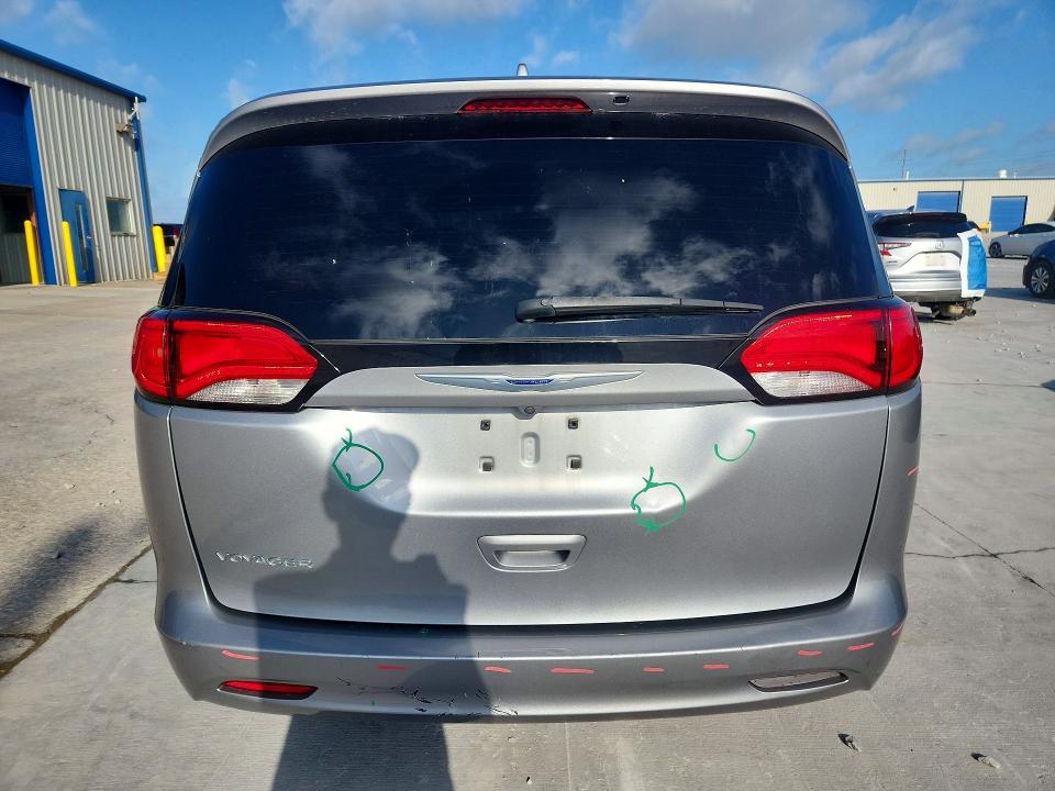 Photo 6 from auction – 2020 CHRYSLER VOYAGER with VIN 2C4RC1DG9LR265411