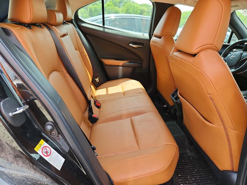 Photo 11 from auction – 2019 LEXUS UX with VIN JTHU9JBH5K2003546