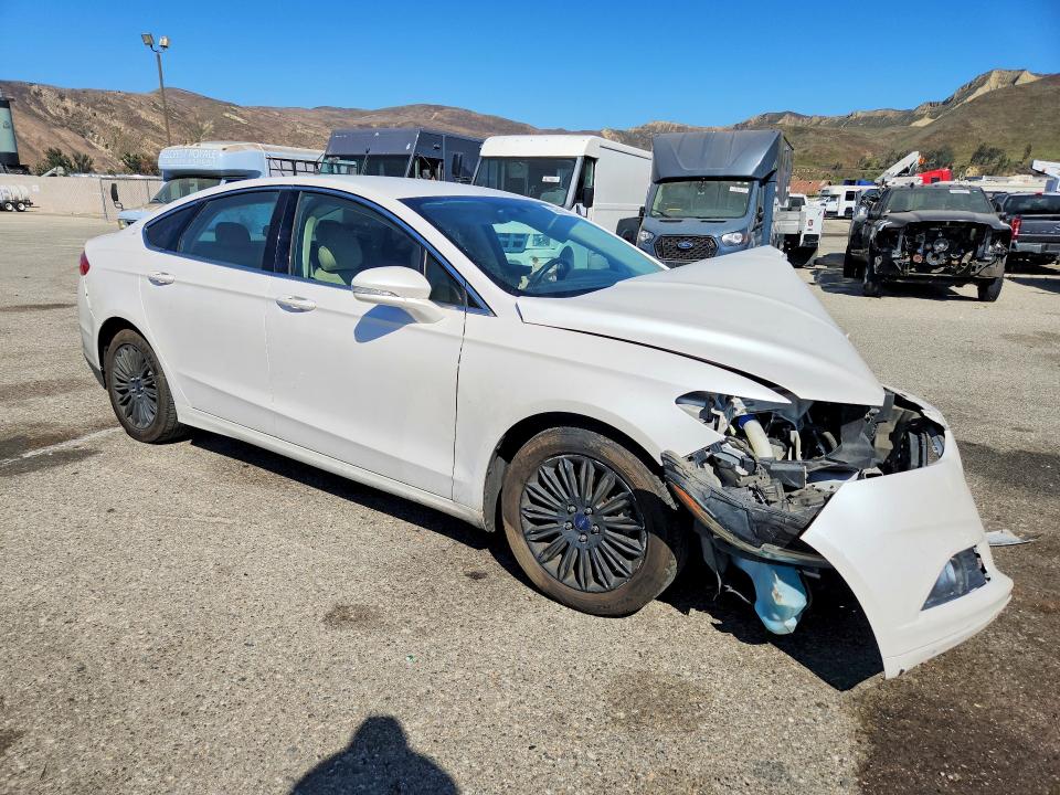 Photo 4 from auction – 2014 FORD FUSION with VIN 3FA6P0LU0ER177746