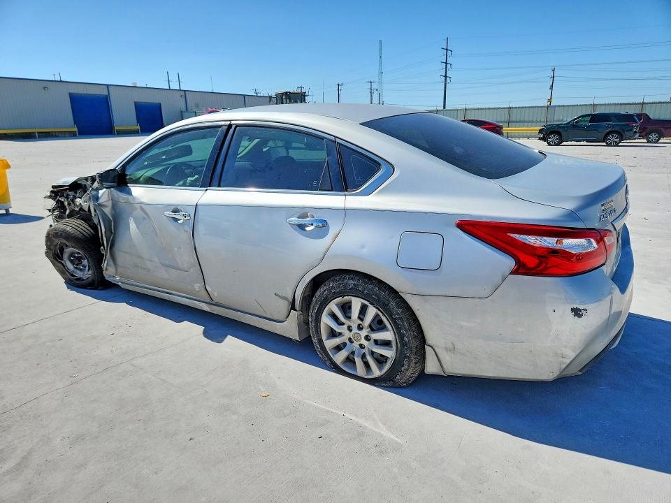 Photo 2 from auction – 2017 NISSAN ALTIMA with VIN 1N4AL3AP5HN308567