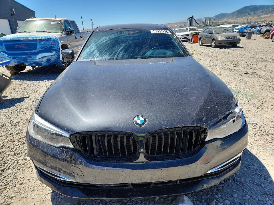 Photo 5 from auction – 2017 BMW 540 with VIN WBAJE7C33HG479504