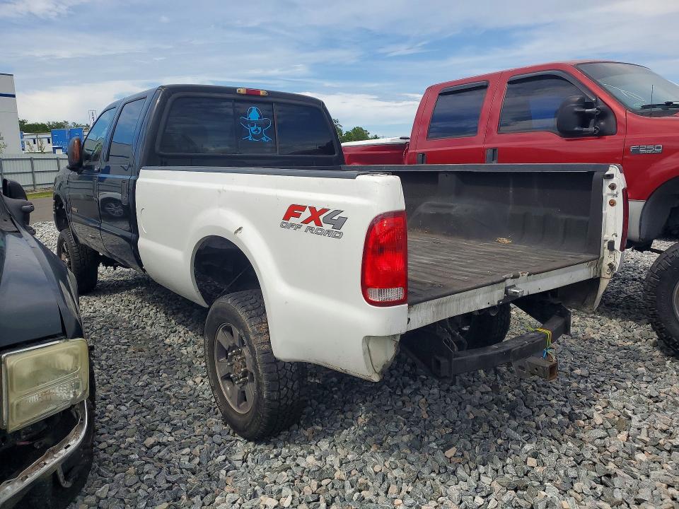 Photo 2 from auction – 2004 FORD F350 with VIN 1FTWW32P74EA11980