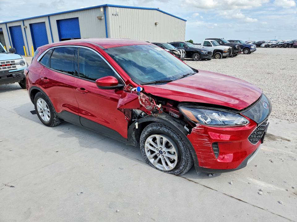 Photo 4 from auction – 2020 FORD ESCAPE with VIN 1FMCU0G61LUA32217