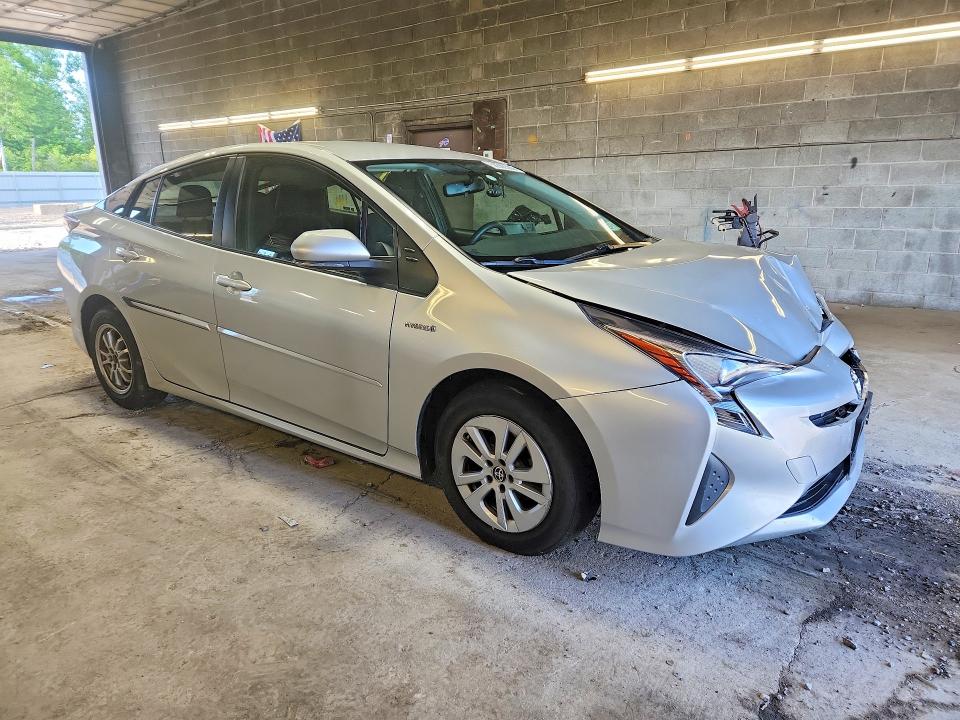 Photo 4 from auction – 2016 TOYOTA PRIUS with VIN JTDKBRFU7G3500506