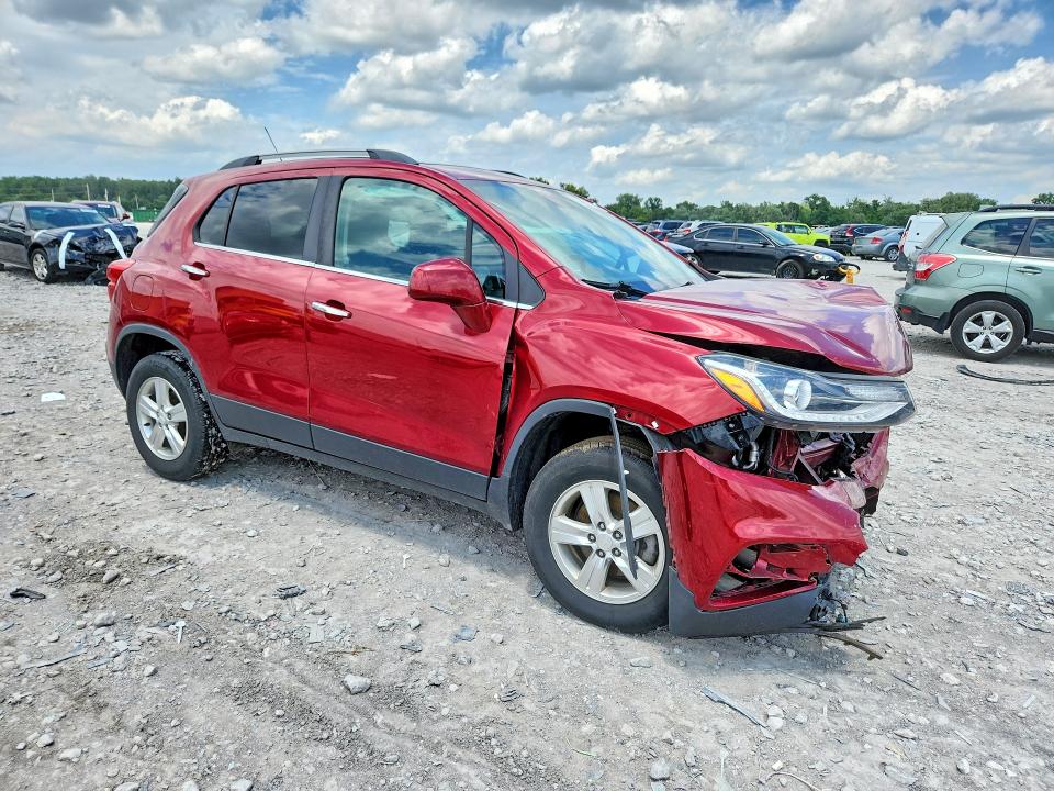 Photo 4 from auction – 2019 CHEVROLET TRAX with VIN 3GNCJPSB7KL343421