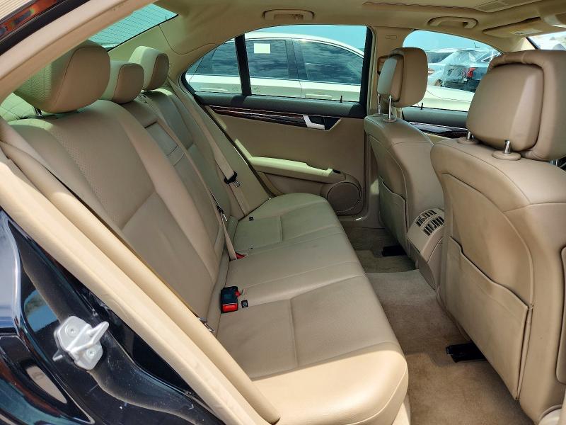 Photo 10 from auction – 2013 MERCEDES-BENZ C with VIN WDDGF4HB5DR263683