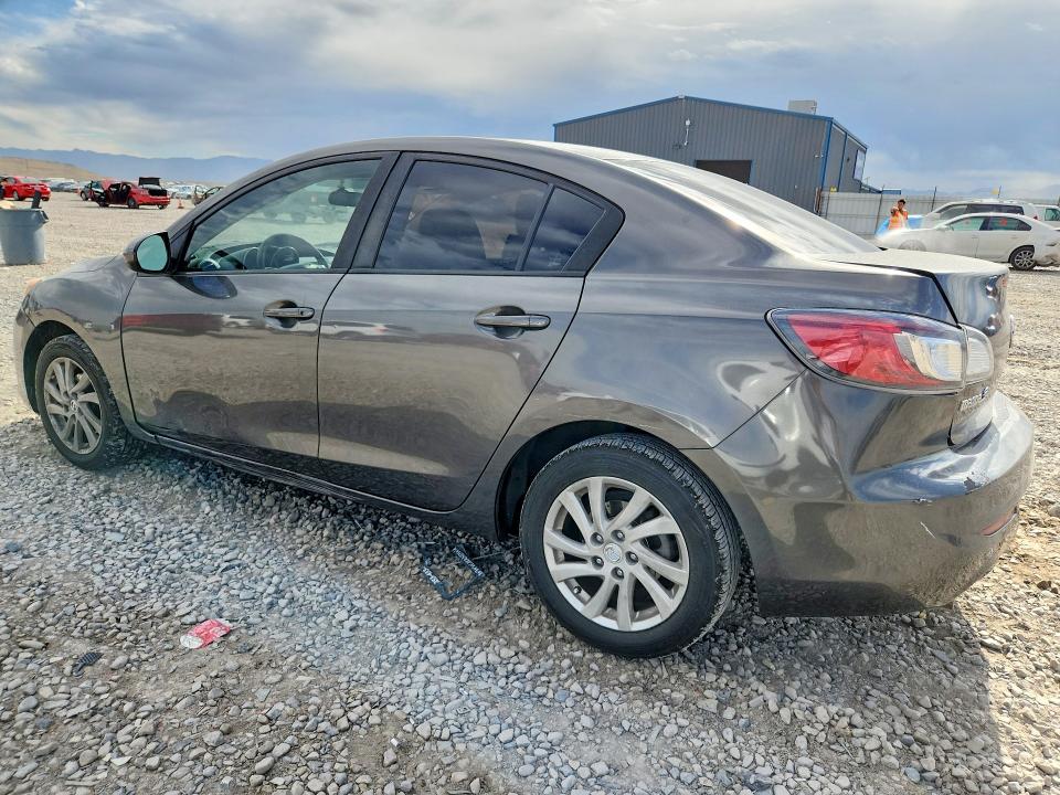 Photo 2 from auction – 2012 MAZDA 3 with VIN JM1BL1V79C1626317