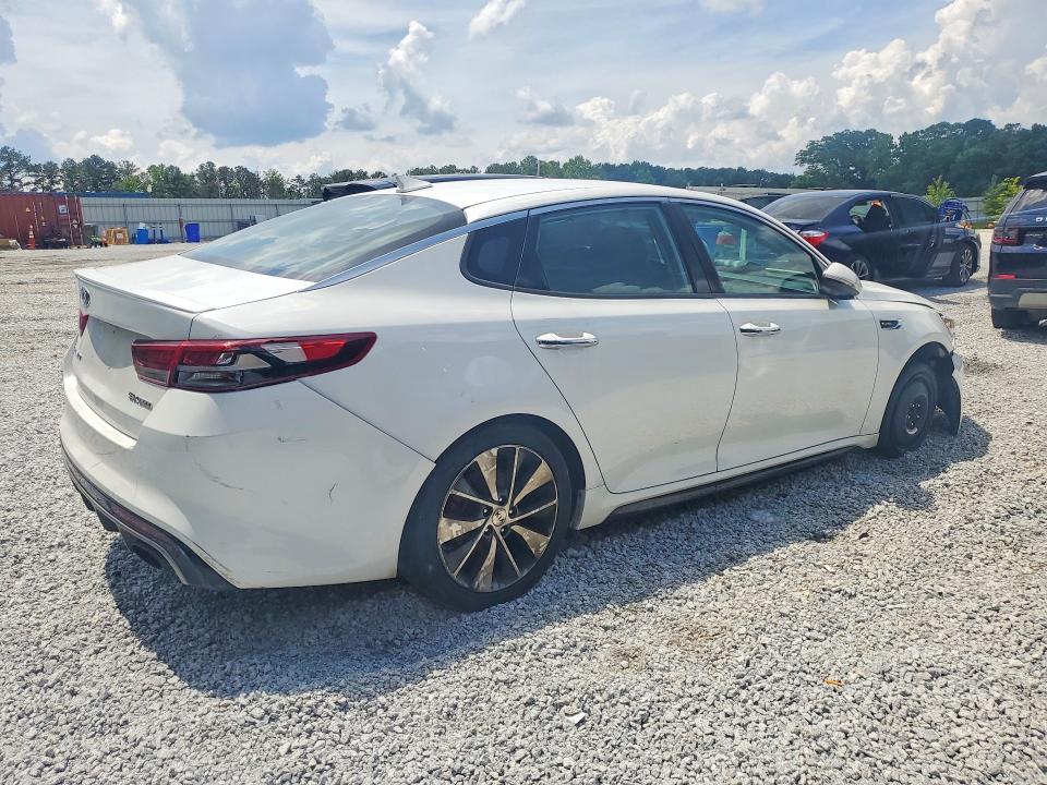 Photo 3 from auction – 2016 KIA OPTIMA with VIN 5XXGW4L20GG022090