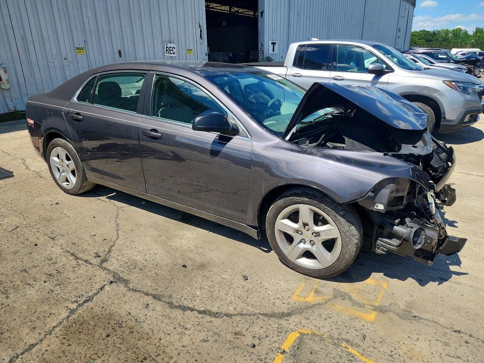 Photo 4 from auction – 2011 CHEVROLET MALIBU with VIN 1G1ZB5E15BF292365