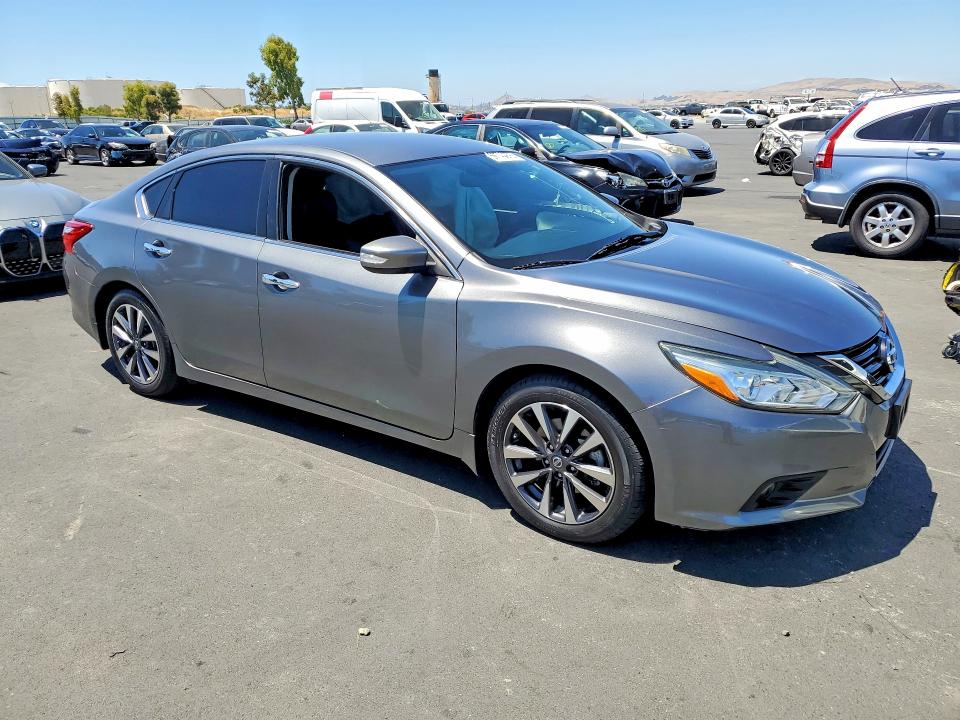 Photo 4 from auction – 2016 NISSAN ALTIMA with VIN 1N4AL3APXGC177291