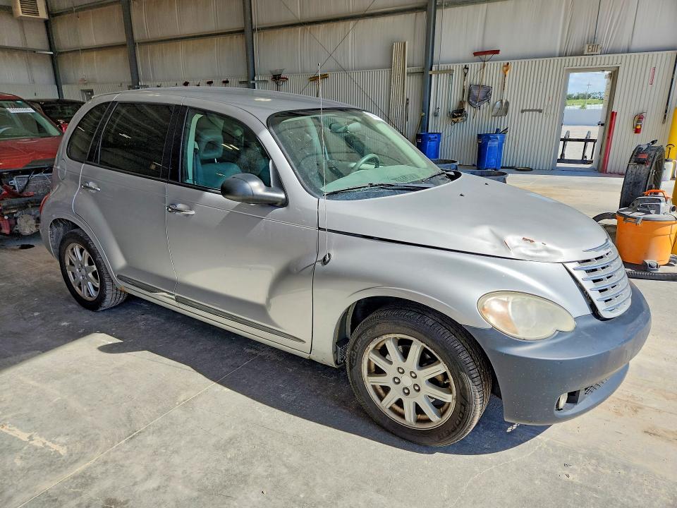 Photo 4 from auction – 2010 CHRYSLER PT CRUISER with VIN 3A4GY5F92AT220197