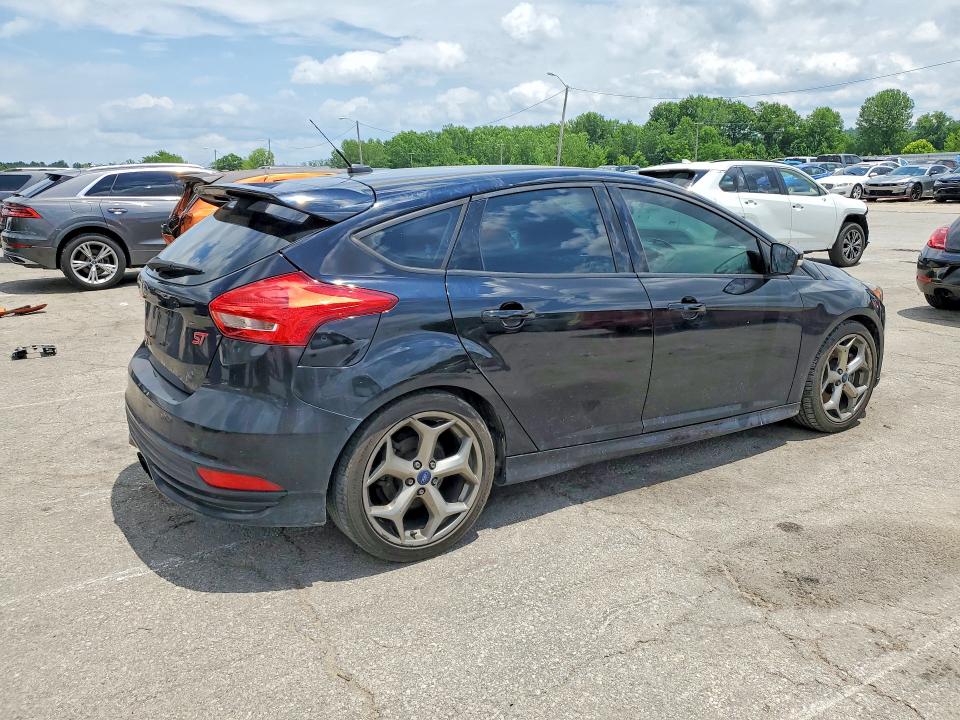 Photo 3 from auction – 2017 FORD FOCUS with VIN 1FADP3L92HL237128