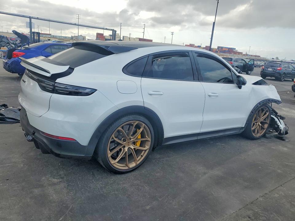 Photo 3 from auction – 2023 PORSCHE CAYENNE with VIN WP1BK2AY3PDA39038