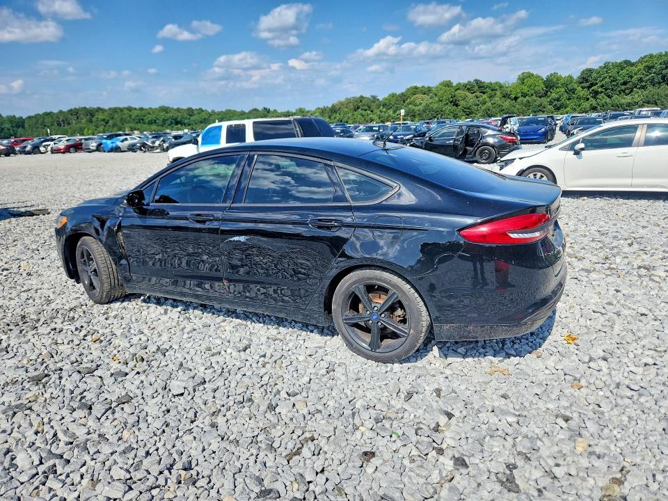 Photo 2 from auction – 2017 FORD FUSION with VIN 3FA6P0HD9HR290883