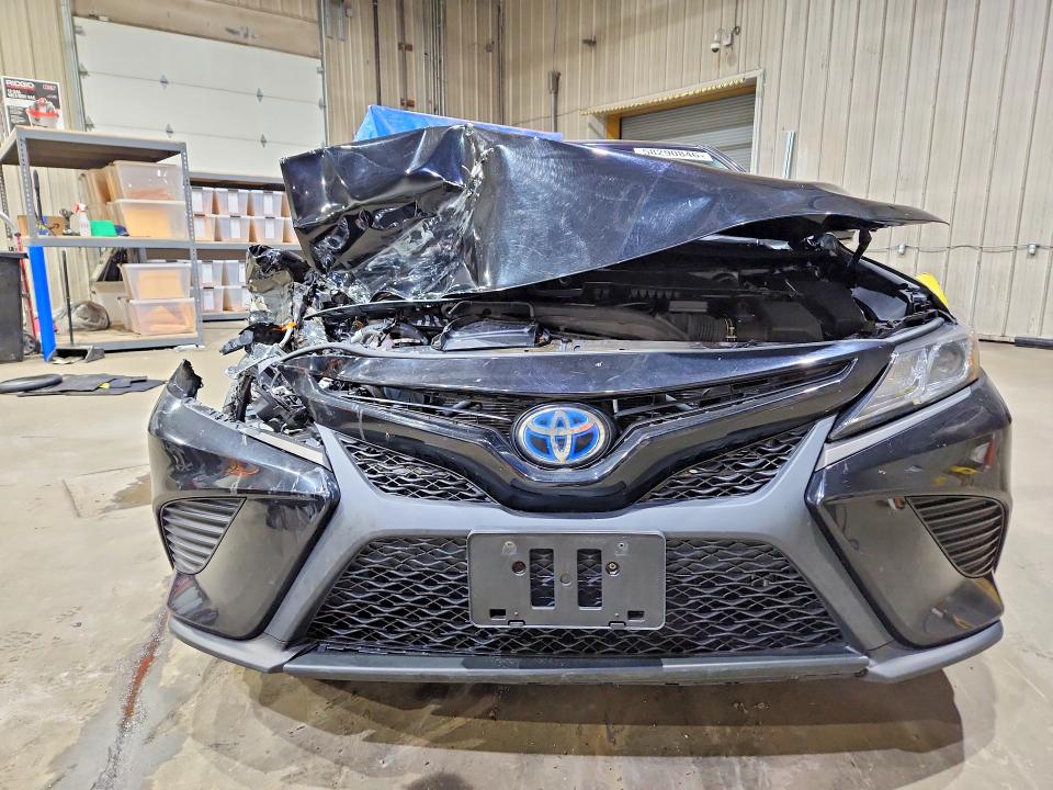 Photo 5 from auction – 2018 TOYOTA CAMRY HYBRID with VIN 4T1B21HK2JU002479