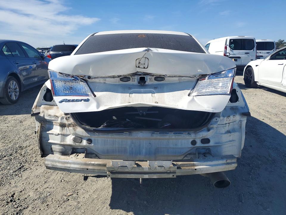 Photo 6 from auction – 2015 HONDA ACCORD with VIN 1HGCR2F34FA094047