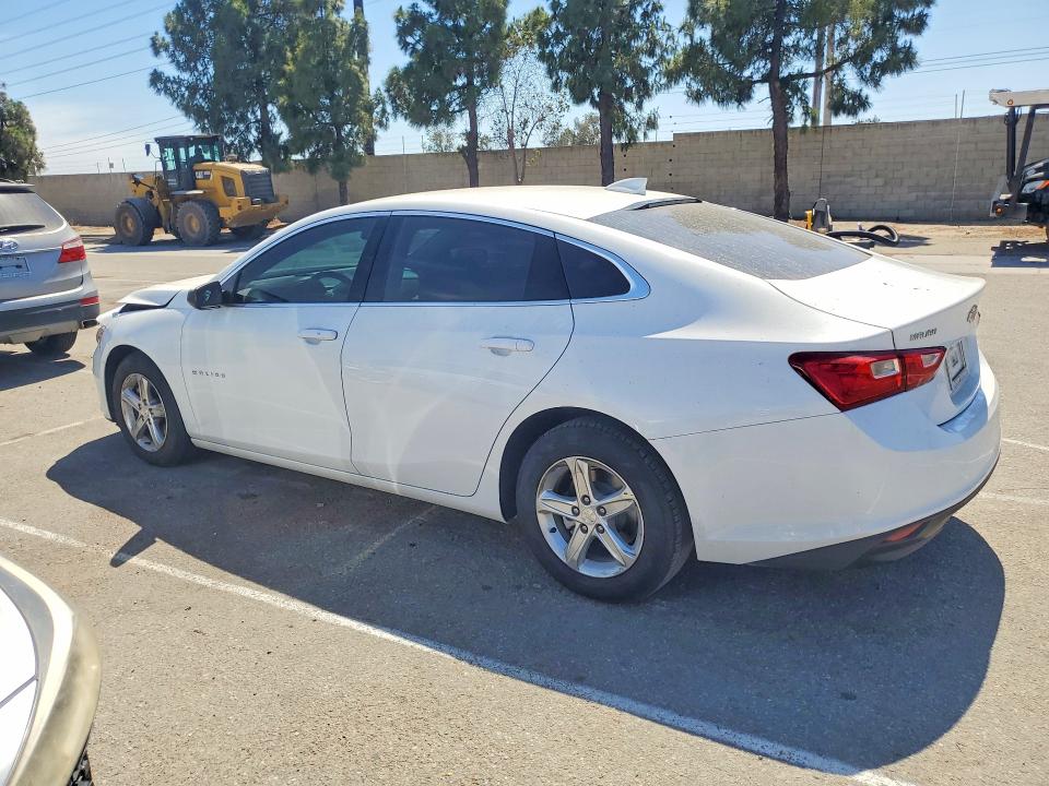 Photo 2 from auction – 2023 CHEVROLET MALIBU with VIN 1G1ZD5ST5PF205653