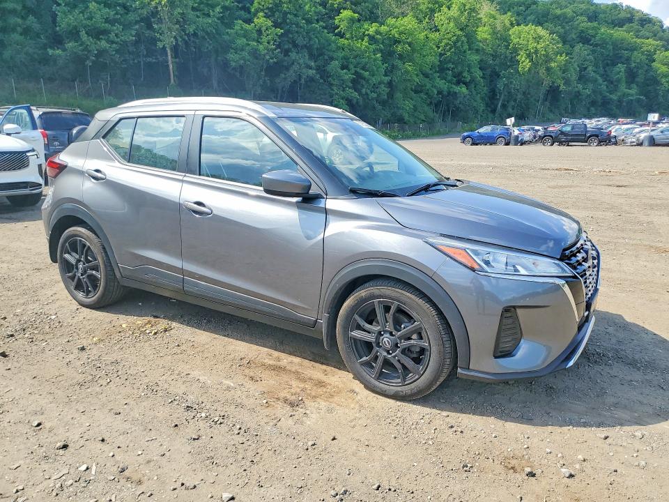 Photo 4 from auction – 2022 NISSAN KICKS with VIN 3N1CP5CV2NL475661