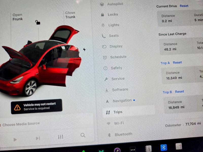 Photo 9 from auction – 2021 TESLA MODEL Y with VIN 5YJYGDEE6MF184555